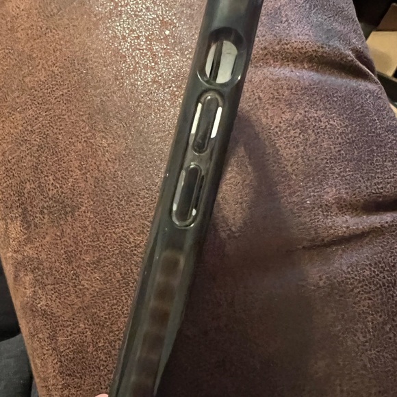 iPhone 11 Pro Max case - Picture 4 of 6